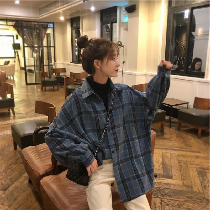 / Long-sleeved plaid shirt for women, autumn and winter outer wear, loose retro Hong Kong style design niche versatile shirt