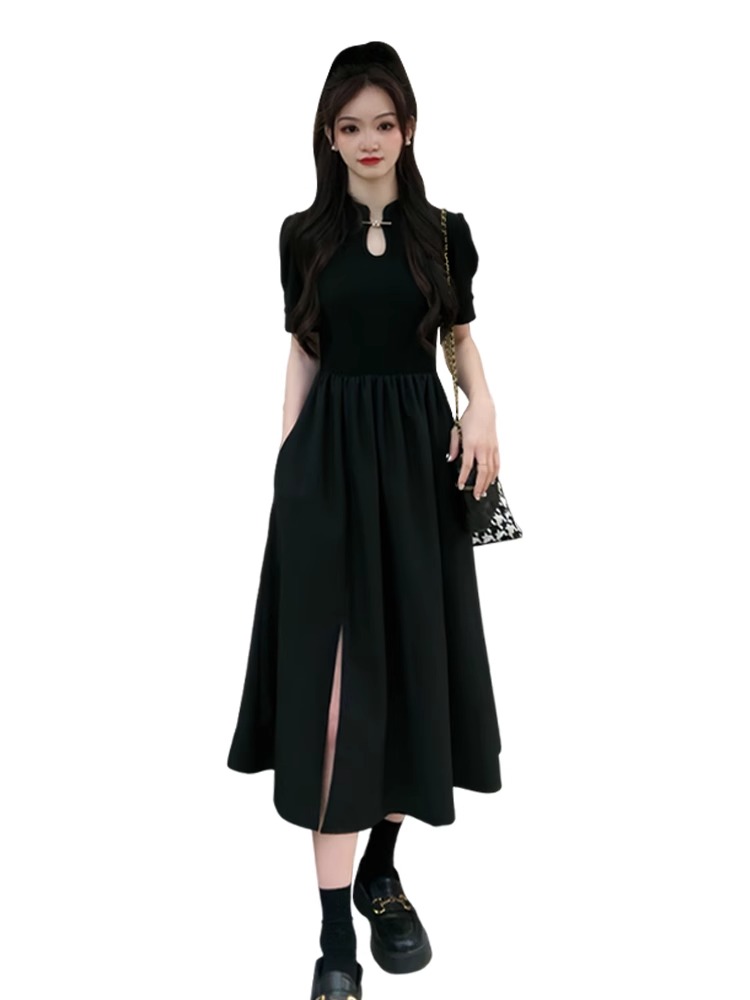 新中式女装国风黑色连衣裙子夏季2024新款茶歇法式赫本风开叉长裙