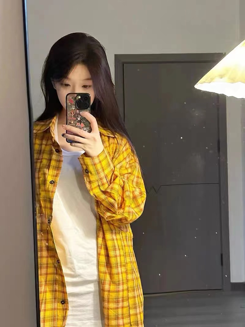 (Original quality) Long-sleeved plaid shirt women's thin spring and autumn shirt design couple's loose jacket