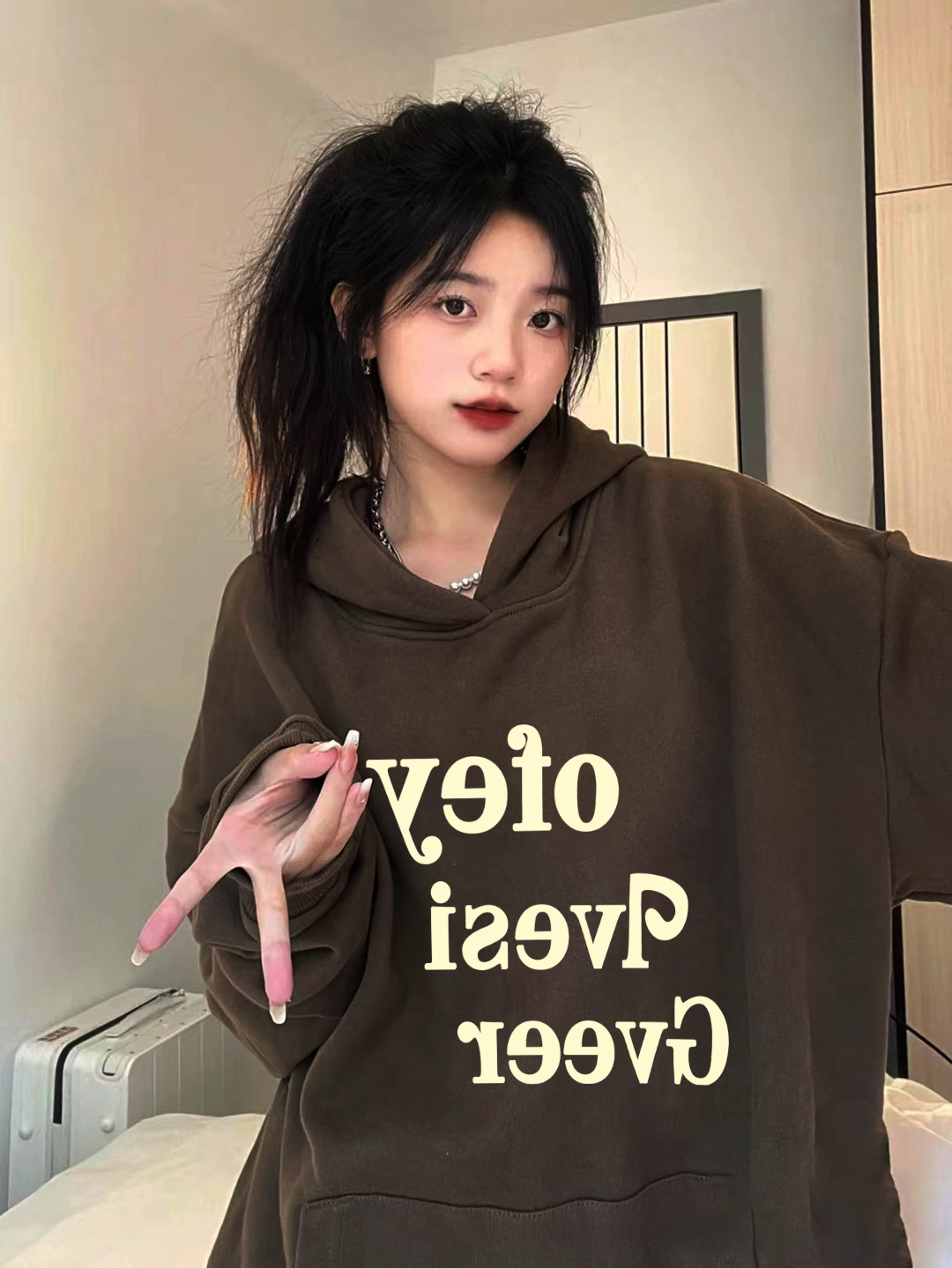 Exclusively for Tmall [Chinese Cotton Composite Silver Fox Velvet] Autumn and Winter Letter Printed Brown Velvet Sweatshirt