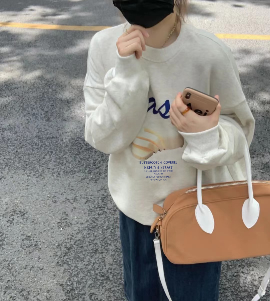 Official photo exclusively for Tmall [Chinese cotton composite silver fox velvet] fun printed beige round neck sweatshirt