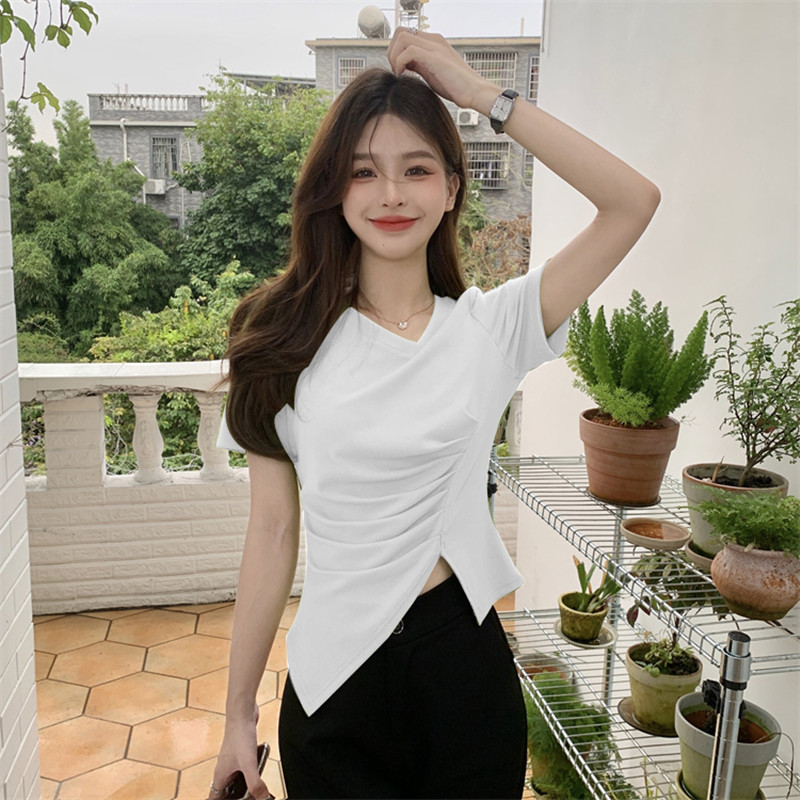 [] Summer design with irregular slits, solid color short-sleeved T-shirt for women, large size, slim and hot girl top