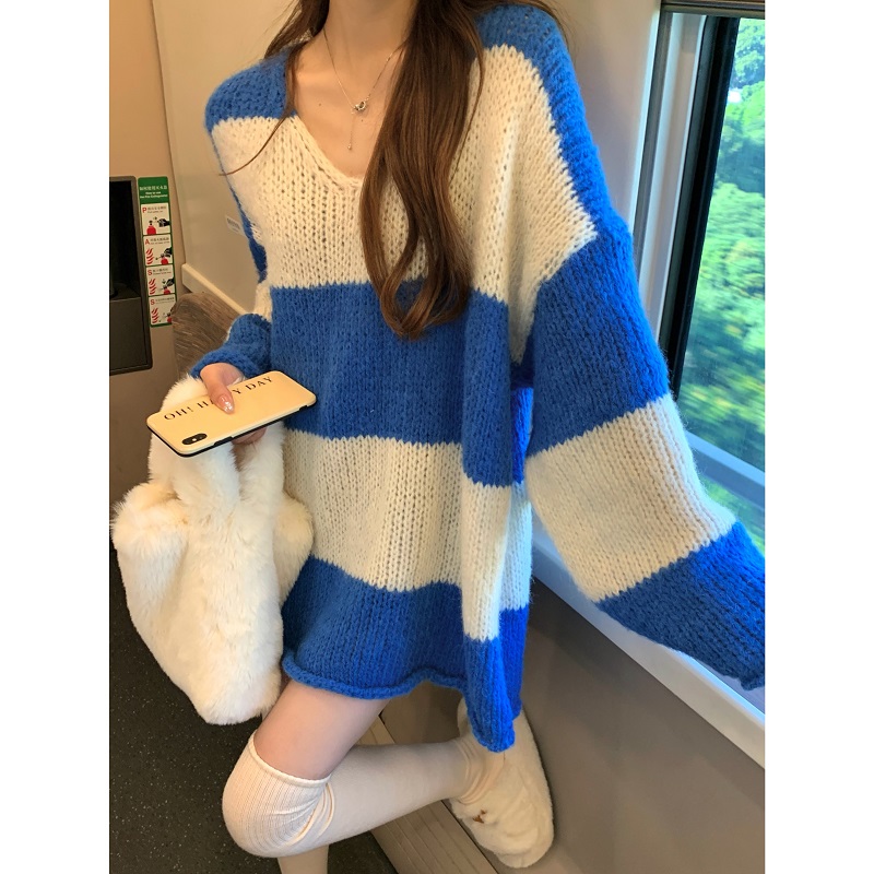 Lazy style sweater for women in spring, autumn and winter, high-end, loose, medium-length, small, mid-length, V-neck knitted top for winter