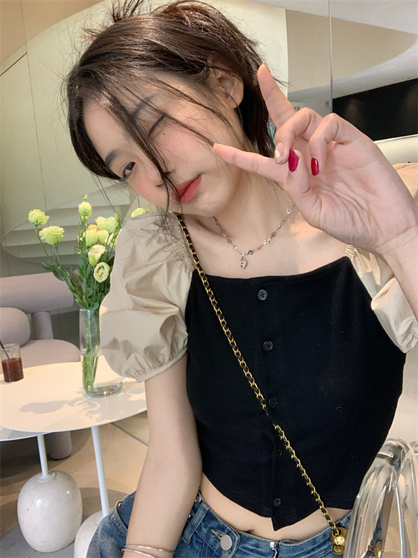 French retro square collar exposed collarbone sweet hot girl summer new slim design short-sleeved shirt short top for women