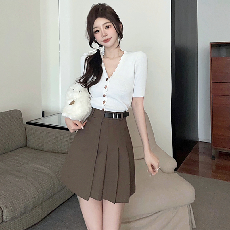 [Real shot] [Tmall quality] Summer and autumn hot girl pleated short skirt high waist slimming little black skirt half skirt women's clothing