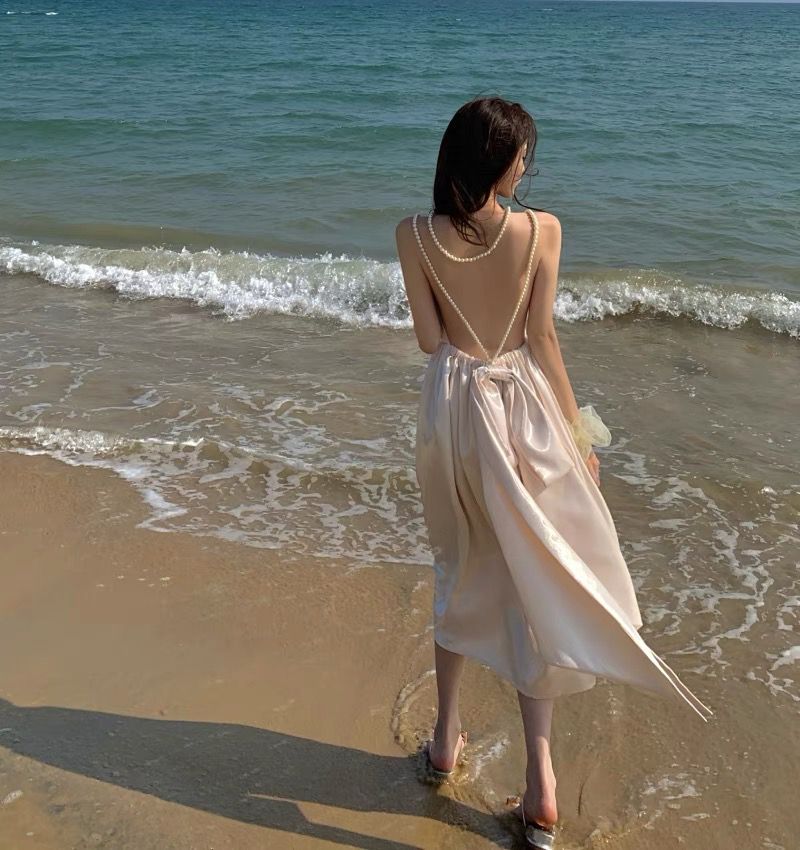 蝴蝶结白色露背连衣裙女夏季性感收腰三亚旅行海边度假沙滩长裙子