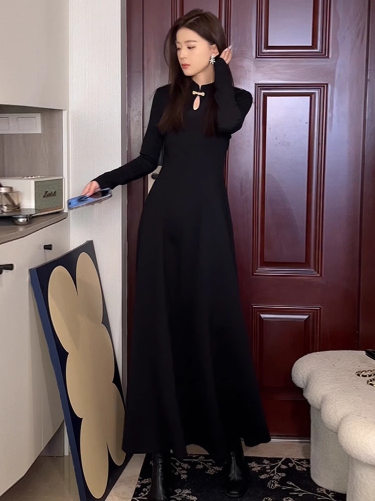 New Chinese style black dress for women in early autumn 2024 new style early spring wear long skirt cheongsam high-end