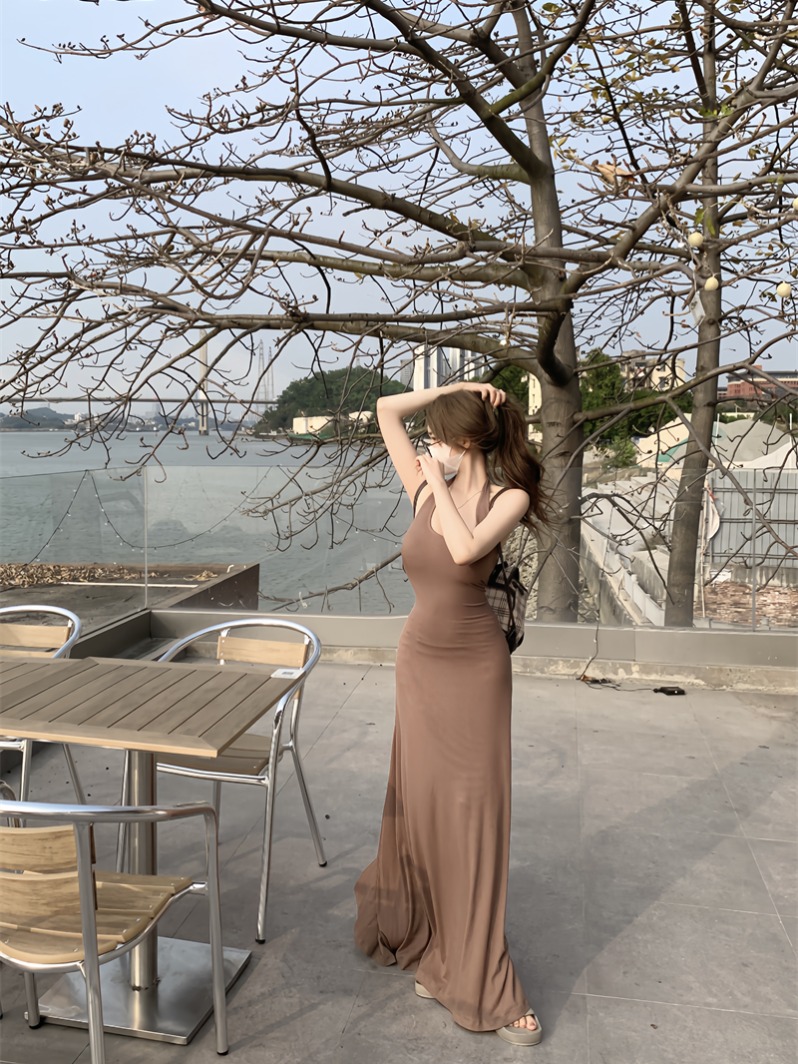 Brown backless halterneck dress for women summer new waist slim skirt temperament slim casual hip-covering long skirt