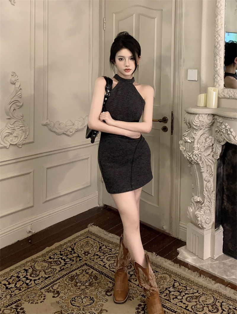 Hot Girl Knitted Halter Dress Female Spring  New Sleeveless Hip Skirt Tight Sexy Waist Dress