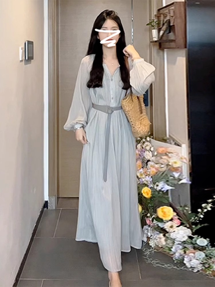 French blue long-sleeved shirt dress for women summer 2024 new high-end seaside vacation long dress early autumn