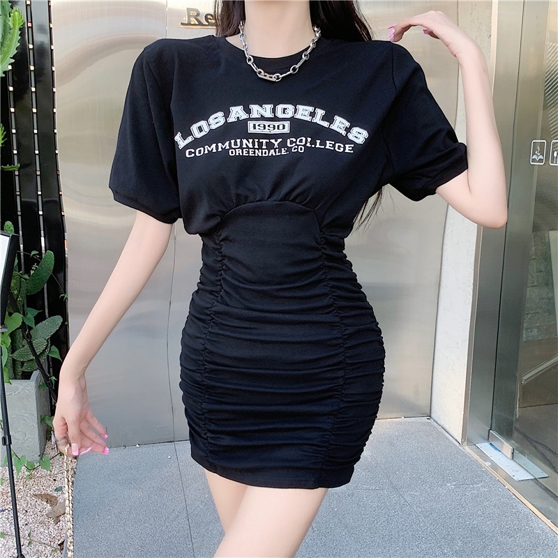 White short-sleeved T-shirt dress for women in summer, sexy hottie with waist bag and hip skirt, chic and high-end skirt