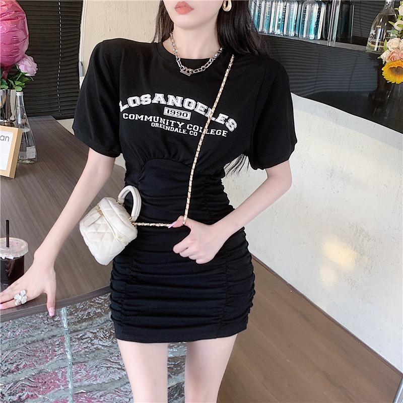 White short-sleeved T-shirt dress for women in summer, sexy hottie with waist bag and hip skirt, chic and high-end skirt