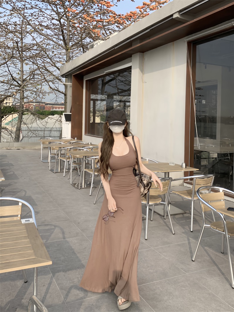 Brown backless halterneck dress for women summer new waist slim skirt temperament slim casual hip-covering long skirt