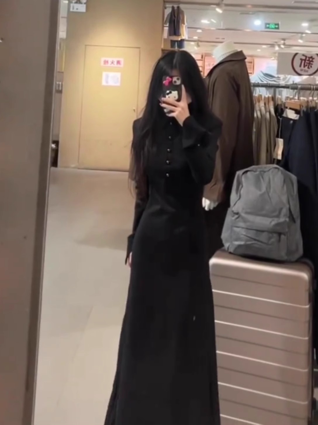 French-style black long-sleeved shirt dress for women, high-end, slim-fitting, hip-covering long skirt