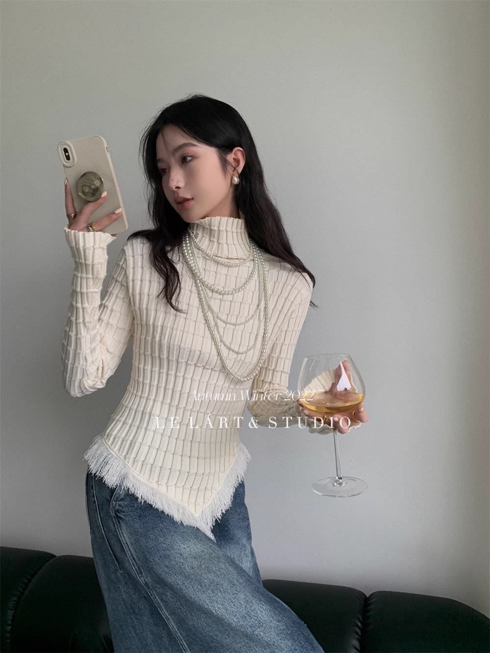 A large number of Tmall high-quality high-neck slim-fitting inner design niche knitted bottoming shirts and sweaters for women