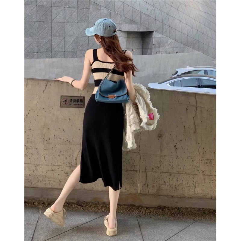 Spring 202 new women's tea break French contrast stripe temperament slit slim knitted suspender dress summer