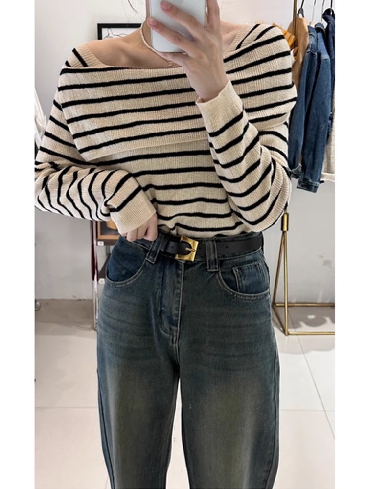 French style one-shoulder slim-fitting striped sweater for women in fall with off-the-shoulder outer wear and long-sleeved top