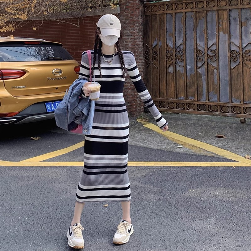 Large quantities of Tmall quality striped knitted dress mid-length over-the-knee sweater base skirt