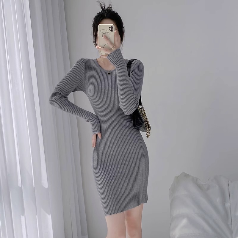 Slim fit short hip-hugging knitted sweater bottoming dress