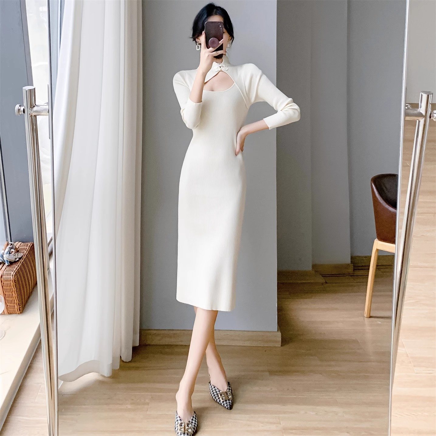 The rich daughter's new Chinese style improved cheongsam long-sleeved knitted dress women's spring and autumn Republican style small dress