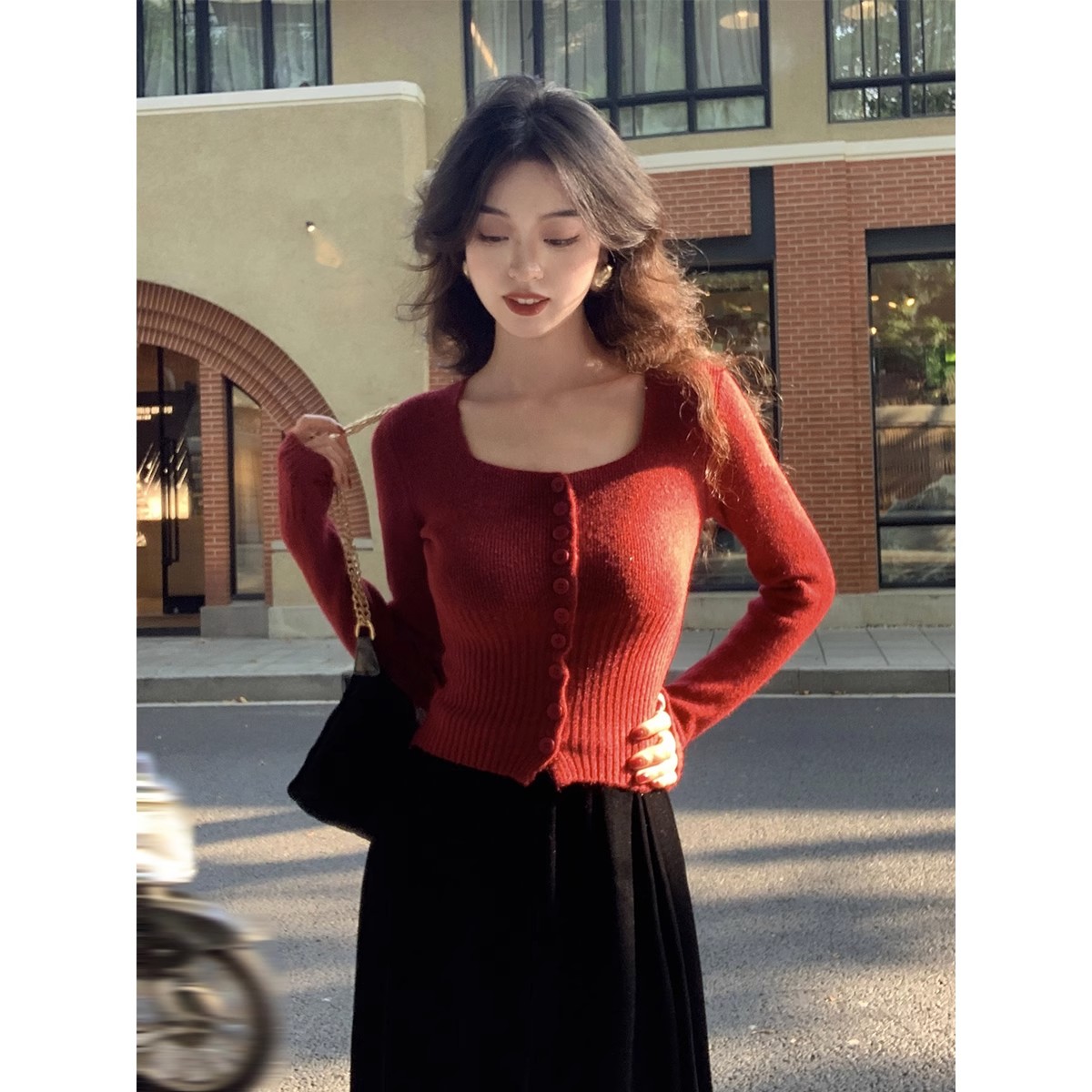 SYT*** Button waist slimming sweater for women autumn new French square neck slim fit versatile T-shirt top