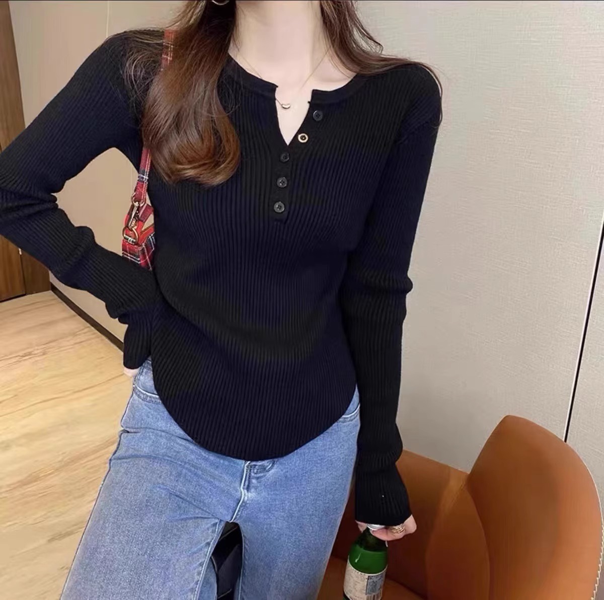 Western-style inner layering shirt for women early autumn thin  new style high-end slim and versatile long-sleeved sweater top