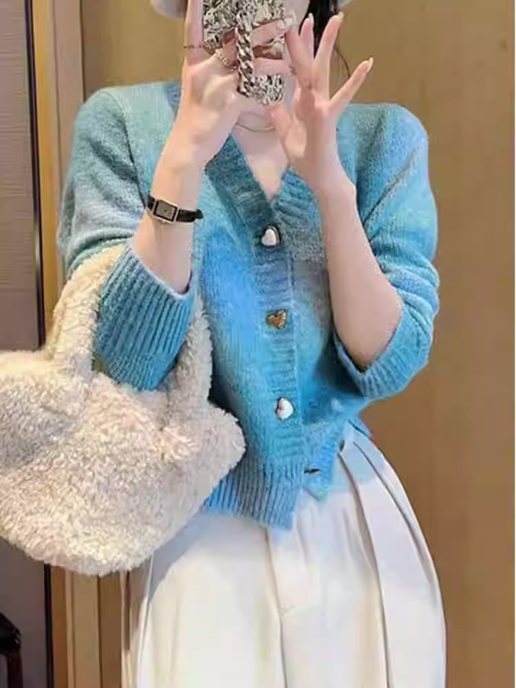 French tea break platycodon milk fufu lazy sweater 2024 early autumn new V-neck rainbow gradient knitted cardigan