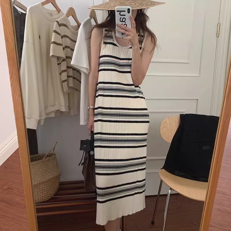 Korean chic spring and summer versatile round neck loose casual contrast stripe design sleeveless vest knitted dress for women