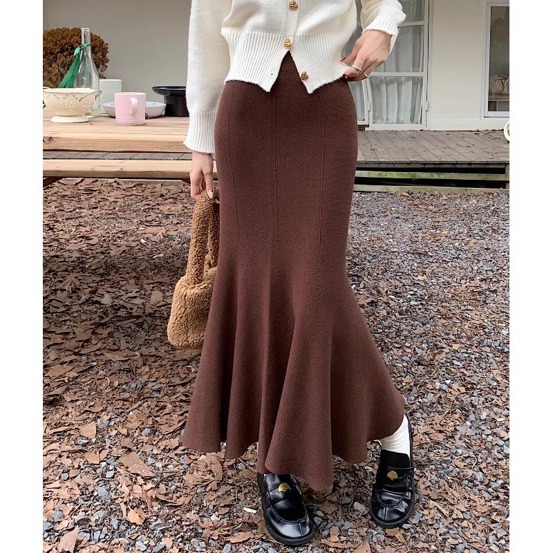 A large number of Tmall quality ruffled fishtail skirts high-waisted slimming hip-hugging knitted wool mid-length skirts