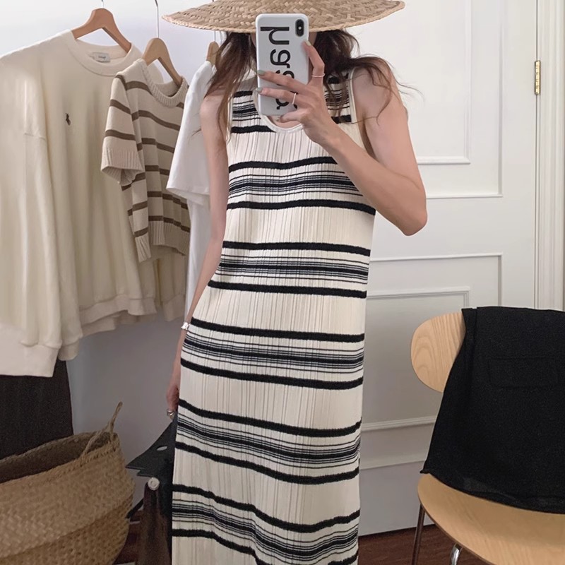 Korean chic spring and summer versatile round neck loose casual contrast stripe design sleeveless vest knitted dress for women