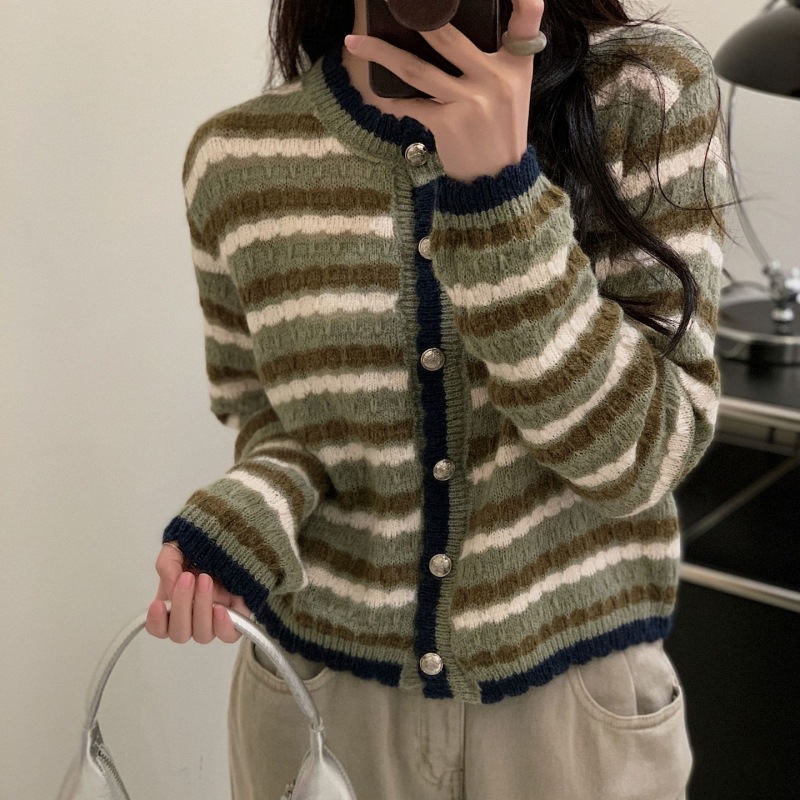 Tmall original quality #Korean retro round neck striped sweater coat for women in autumn and winter