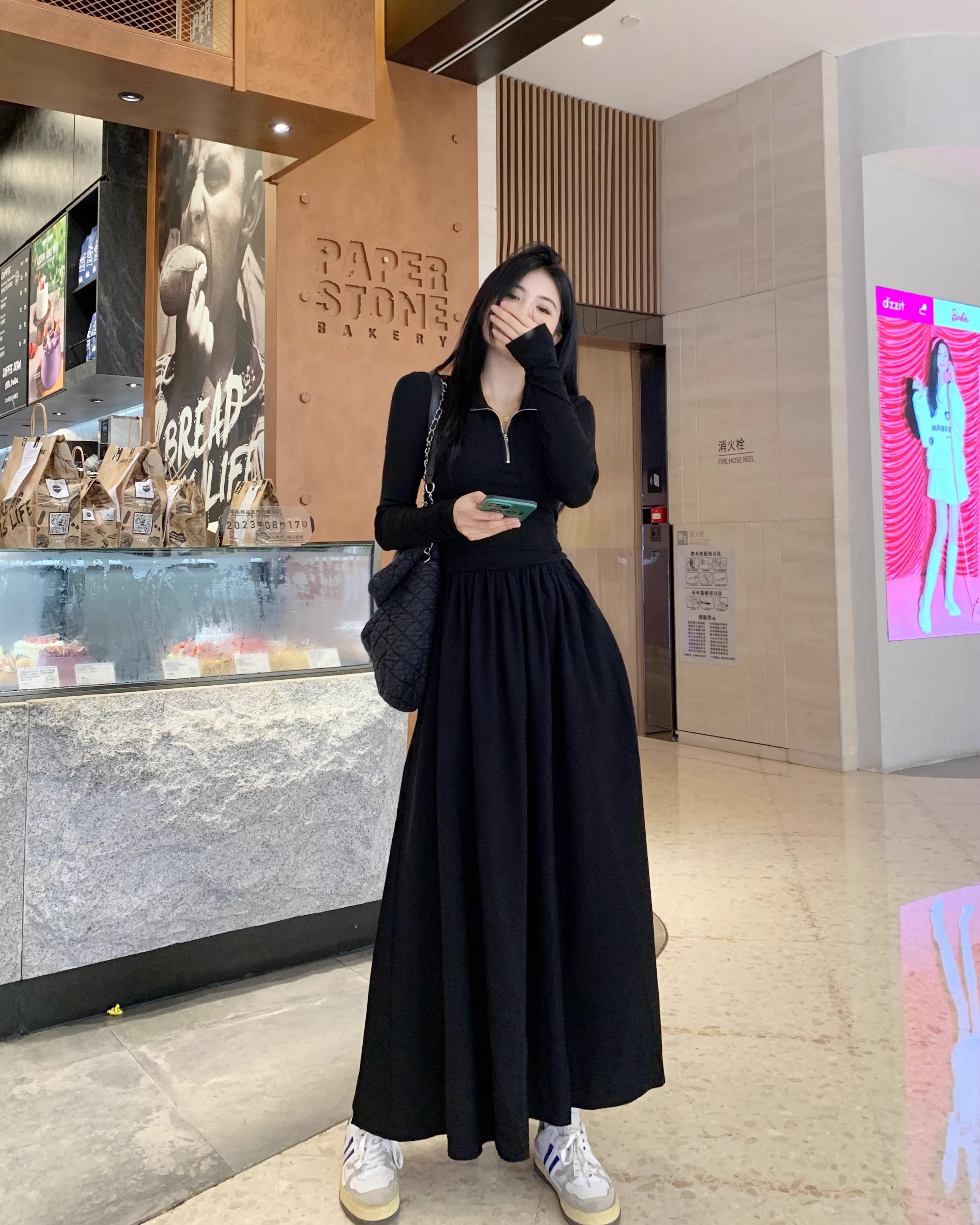 French-style high-end black dress for women in autumn and winter Hepburn style slim and slim long skirt