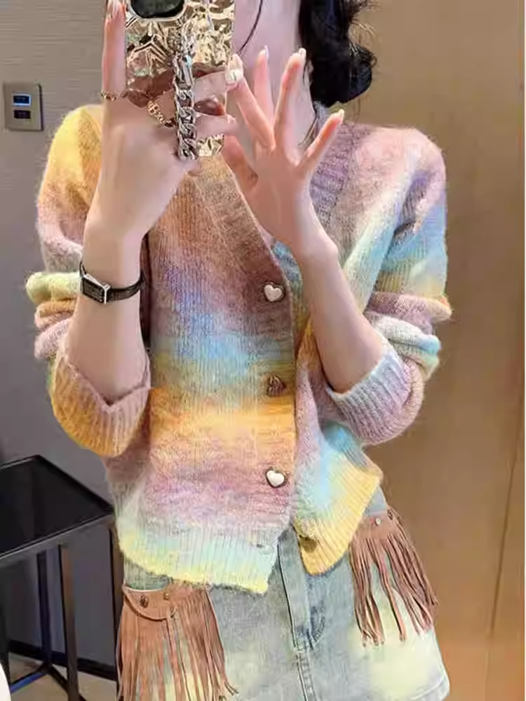 French tea break platycodon milk fufu lazy sweater 2024 early autumn new V-neck rainbow gradient knitted cardigan