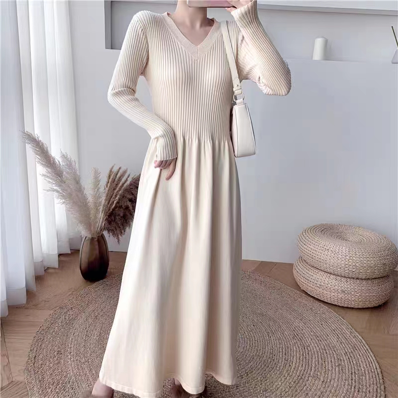 Women's autumn and winter new style with coat, sweater dress and long skirt with V-neck slim knitted dress and long skirt