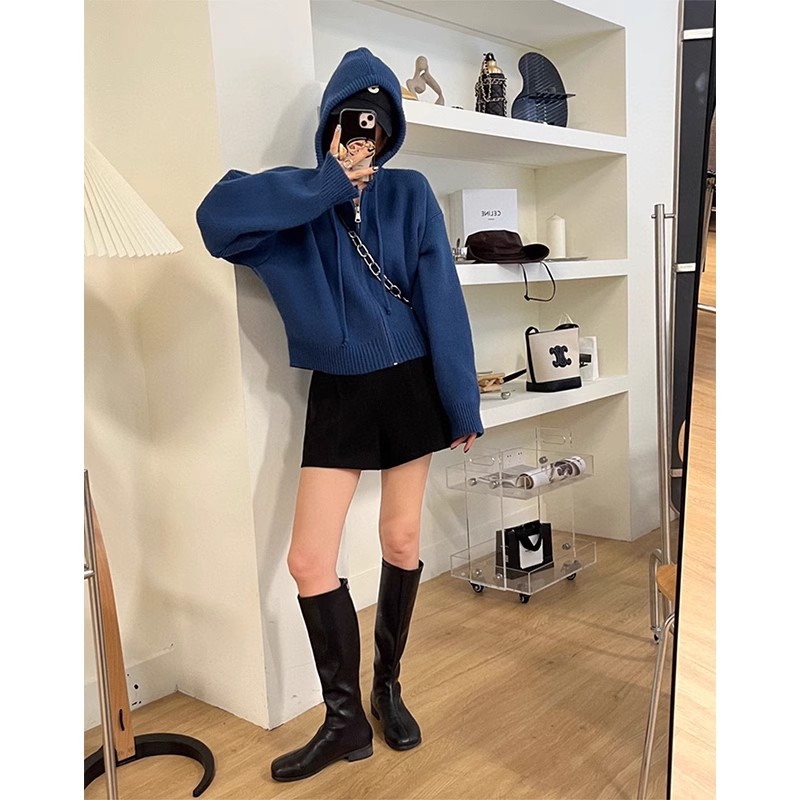 A large number of Tmall quality design hooded zipper short sweater jackets for women