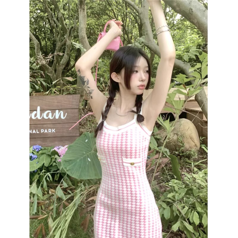 Houndstooth waist slimming and versatile short skirt pink knitted suspender dress