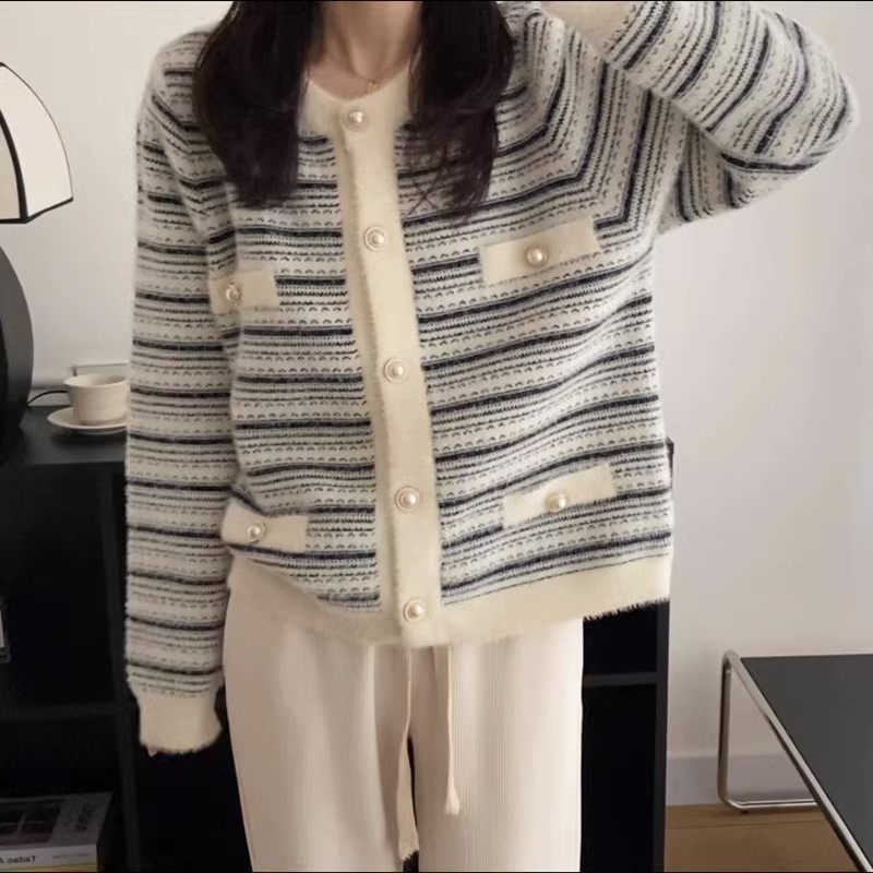 Small fragrant style striped imitation mink sweater cardigan for women  new autumn style small loose round neck knitted jacket