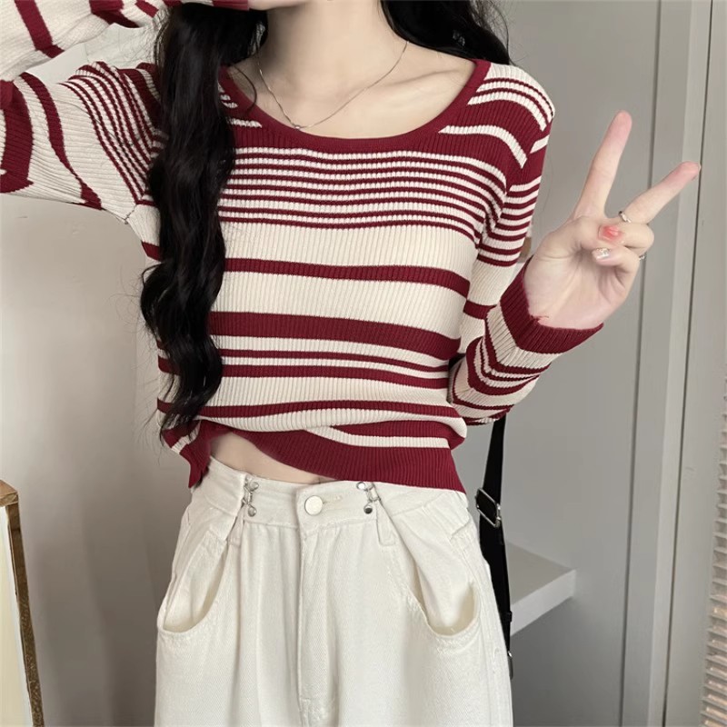 Spring and Autumn round neck striped T-shirt for hot girls, slim fit, knitted bottoming shirt, navel-baring short long-sleeved top