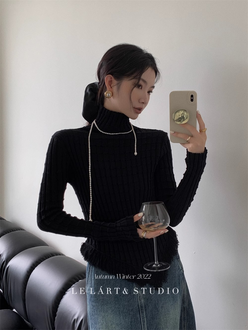 A large number of Tmall high-quality high-neck slim-fitting inner design niche knitted bottoming shirts and sweaters for women