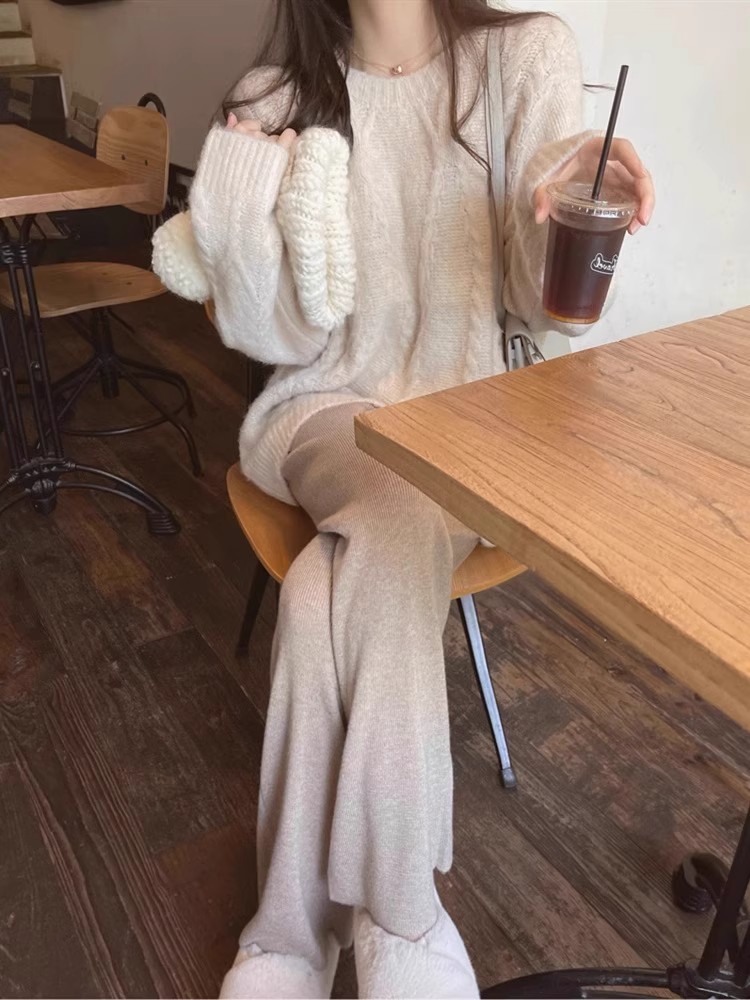 A large number of Tmall quality knitted wide-leg floor-length pants for women, drapey high-waisted straight loose casual trousers