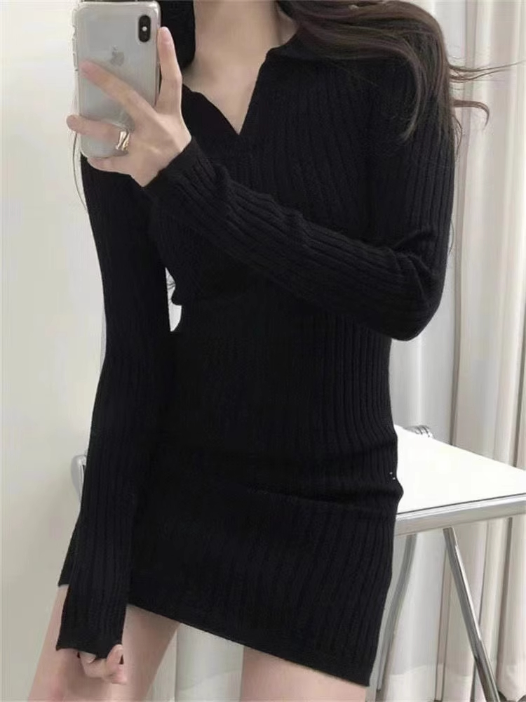 Autumn and winter 2024 new French retro polo collar knitted dress with sweater bottoming tight hip skirt