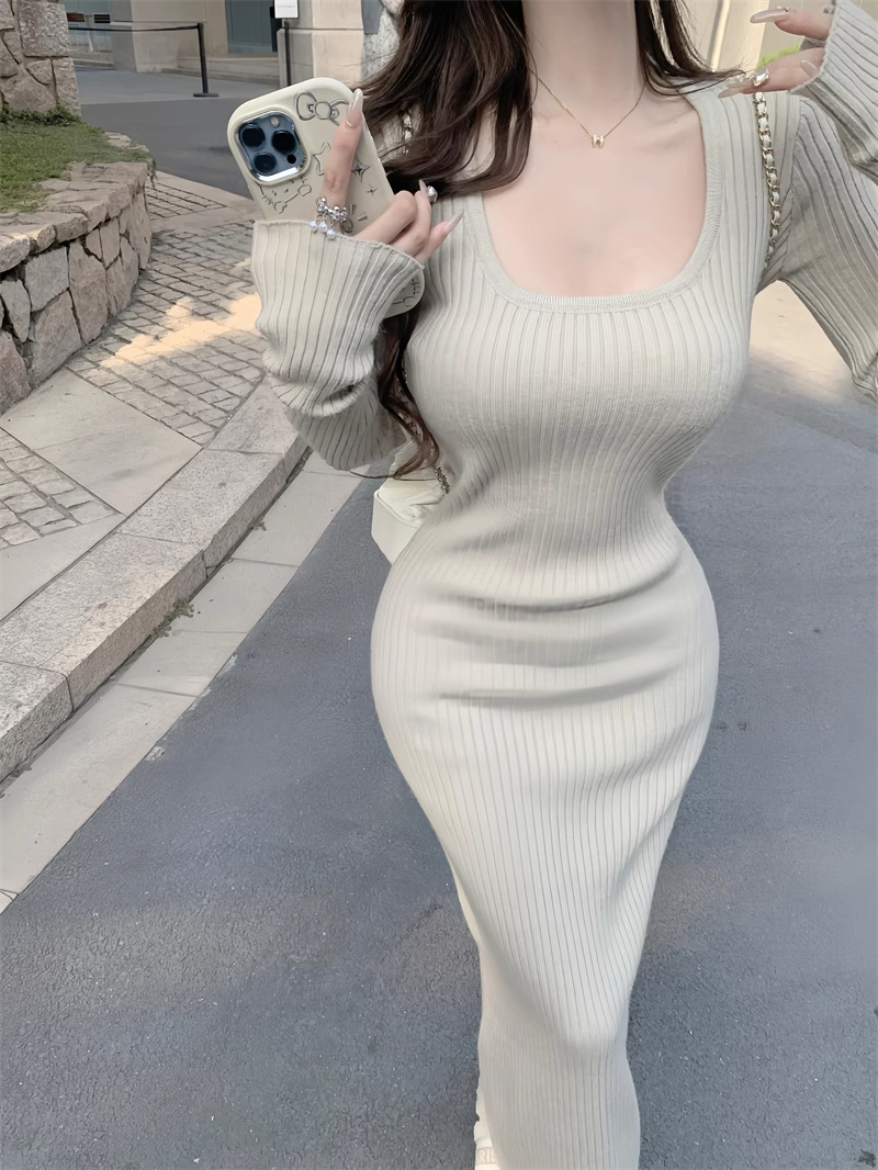 Square-neck knitted dress for women in autumn and winter, sexy butt-hugging mini-mum long skirt, body-shaping bottoming, inner sweater skirt