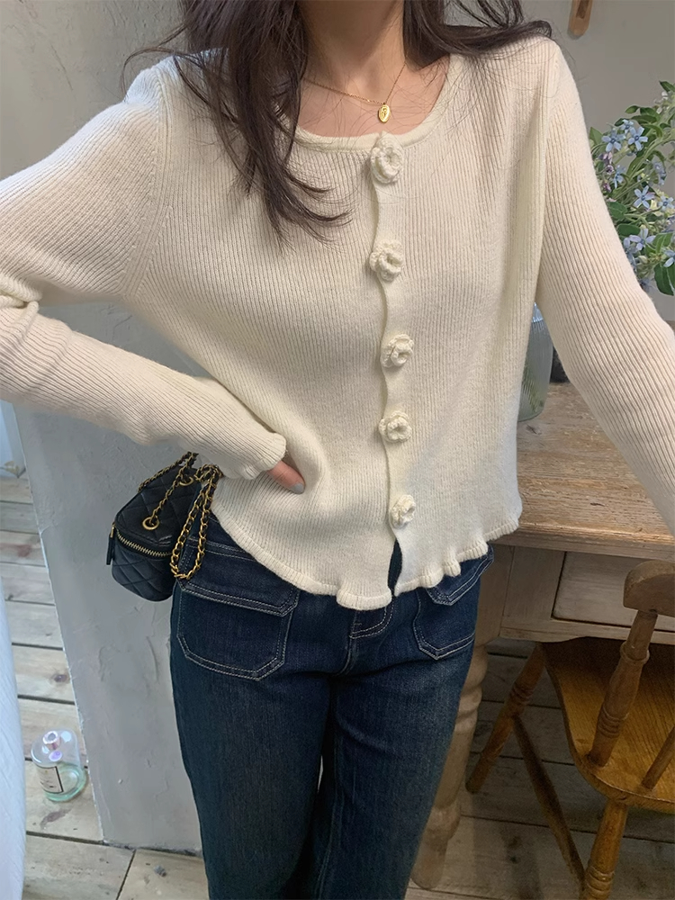 Gentle little flower sweater ~ three-dimensional rose slim fit slightly flared long-sleeved sweater