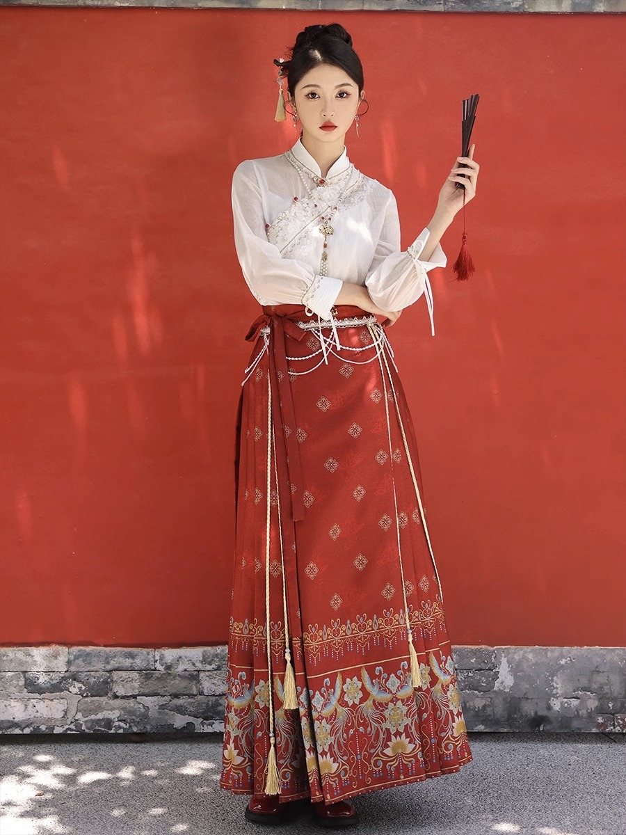 新中式敬酒结婚小个子穿搭国风汉服改良成人红色马面裙套装早秋