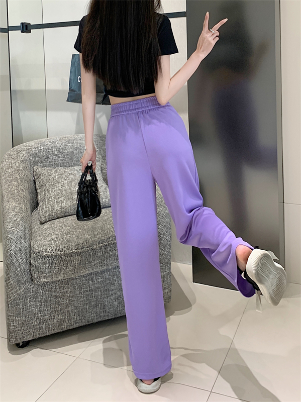 女士紫色卫裤搭配图片