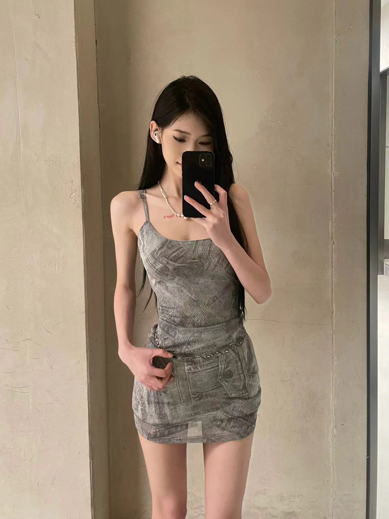 胸大女生夏季服装搭配图片