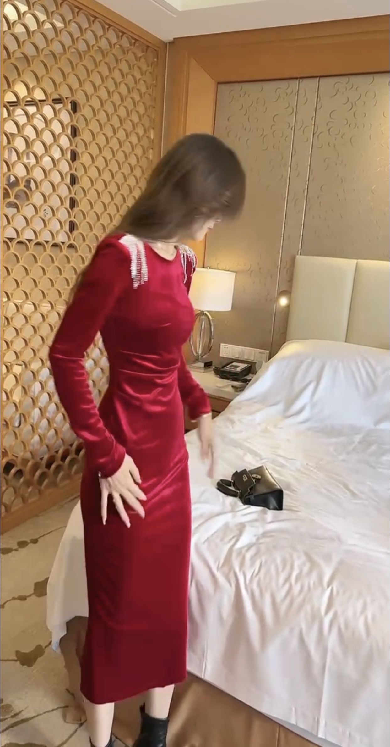 洋兮兮女装(洋洋兮又复巍峨文言翻译)